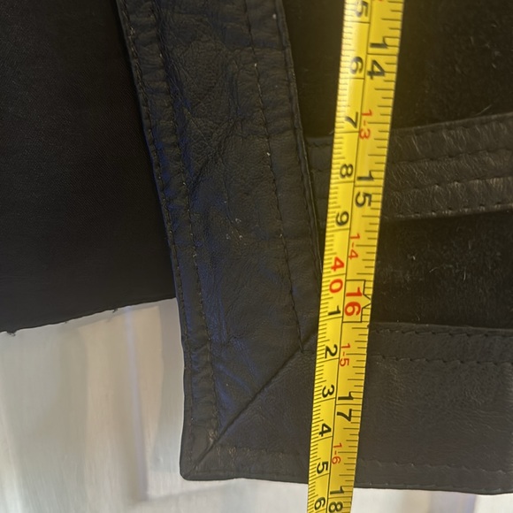 Top - Picture 15 of 16